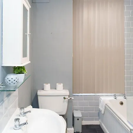 Holiday home Rio House - 2 Miles From Leeds Leeds (West Yorkshire)