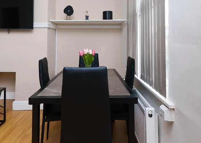 Rio House - 2 Miles From Будинок відпочинку Лідс