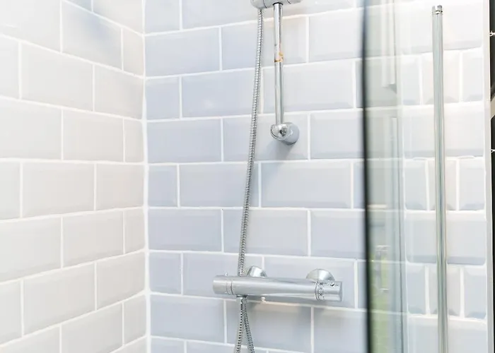 Rio House - 2 Miles From * Leeds (West Yorkshire)